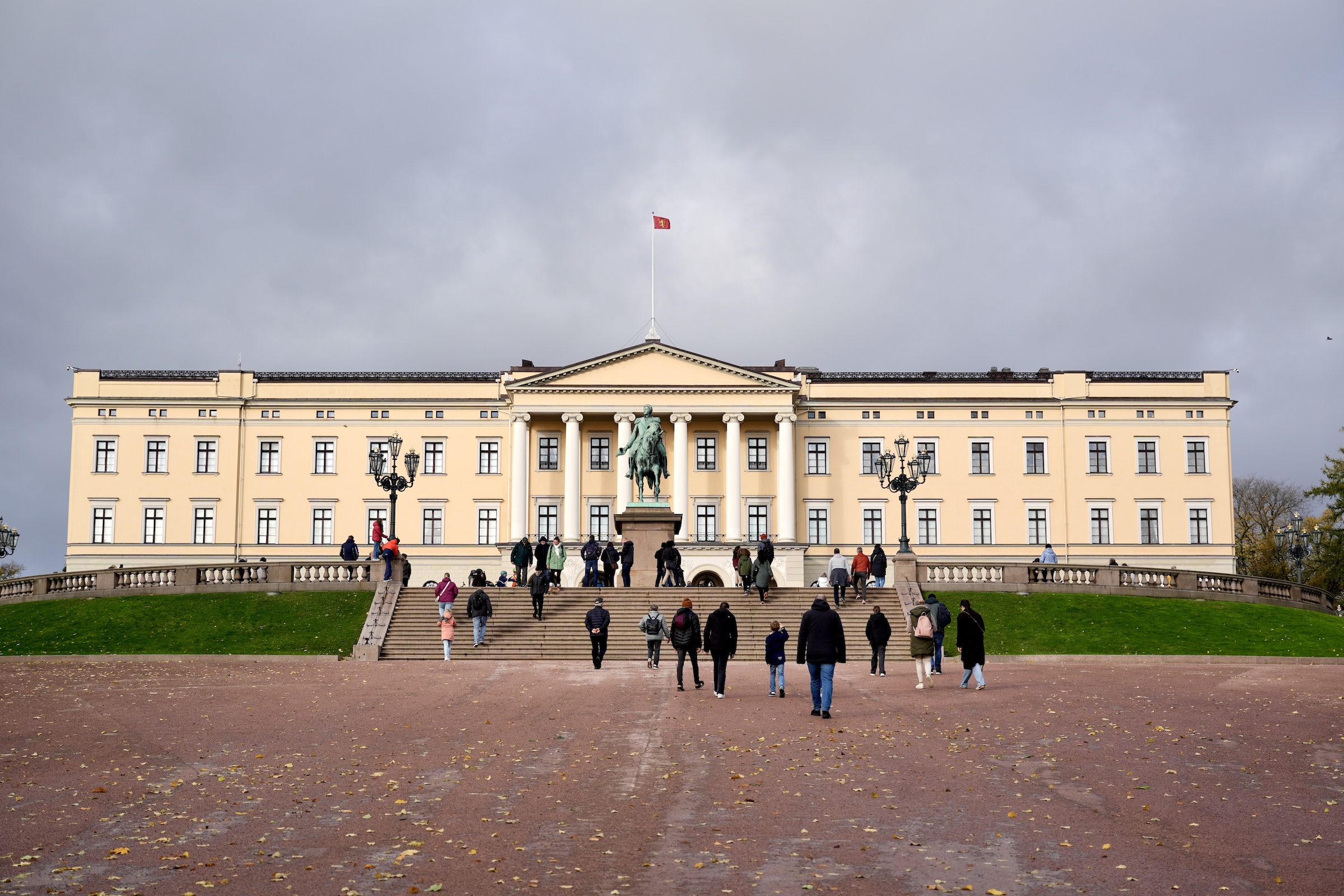 Hafen Oslo mit Blick auf die Oper